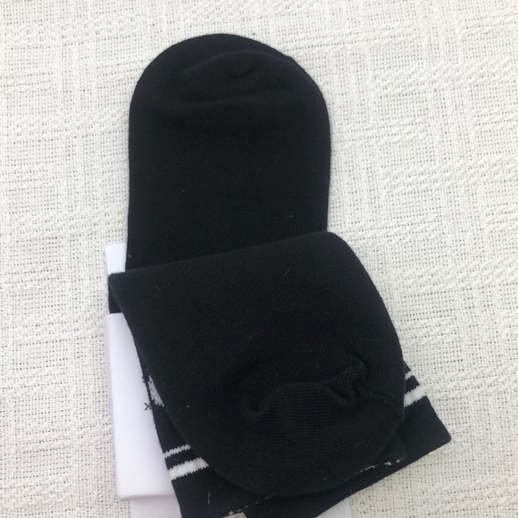 💎HOT💎 NWT ALO Yoga Socks 2 Pairs - Picture 4 of 6